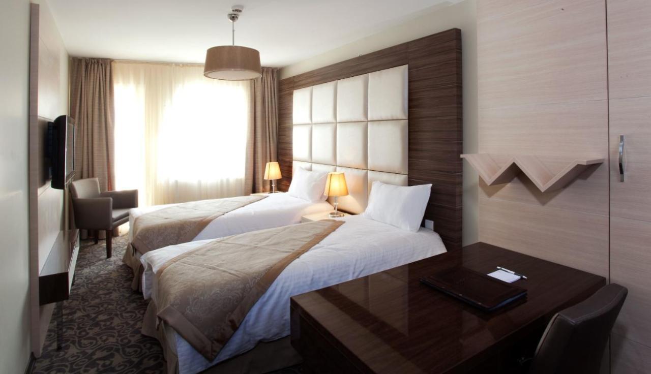 Derpa Suite Hotel Istanbul Exterior foto