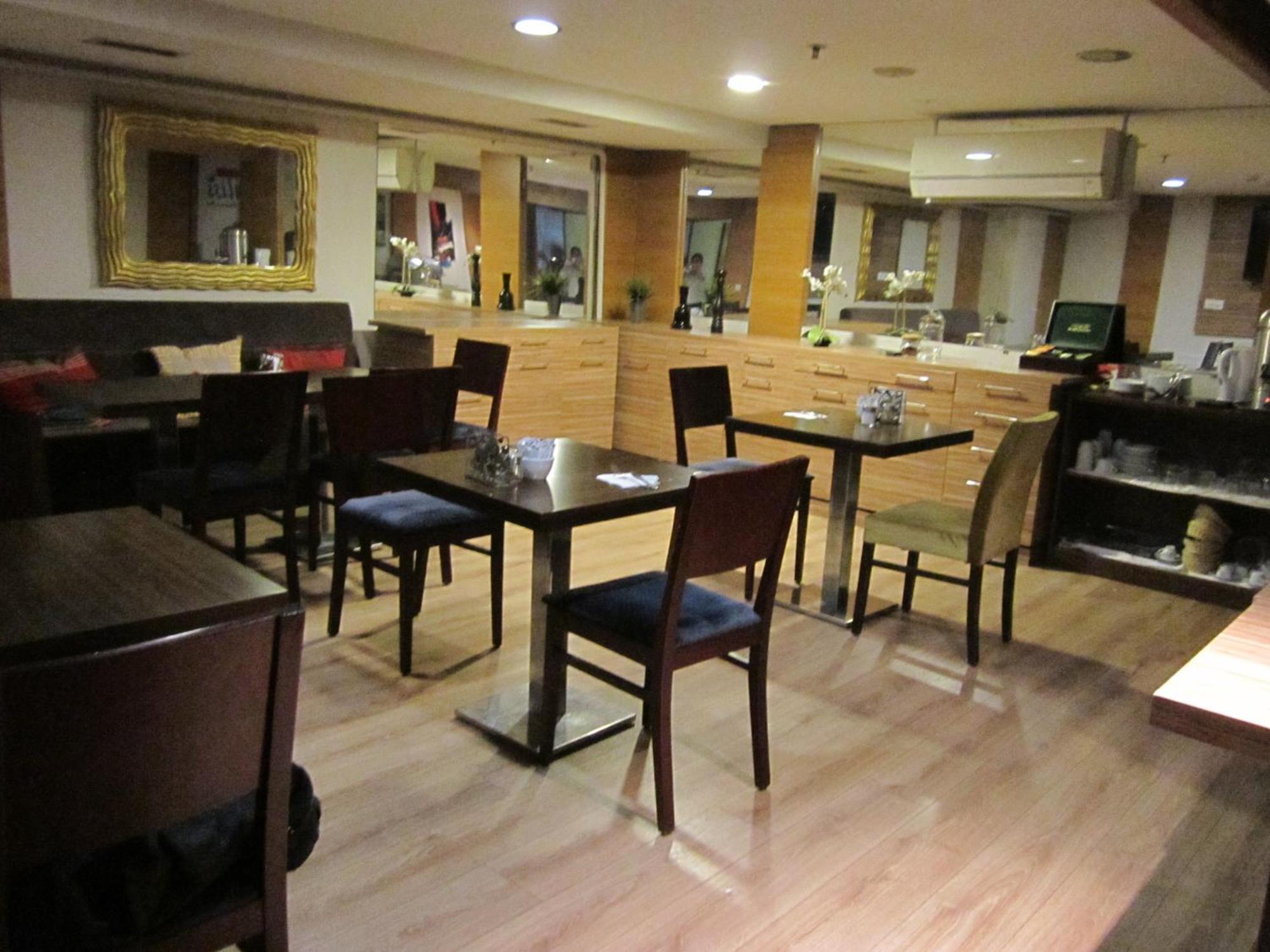 Derpa Suite Hotel Istanbul Exterior foto