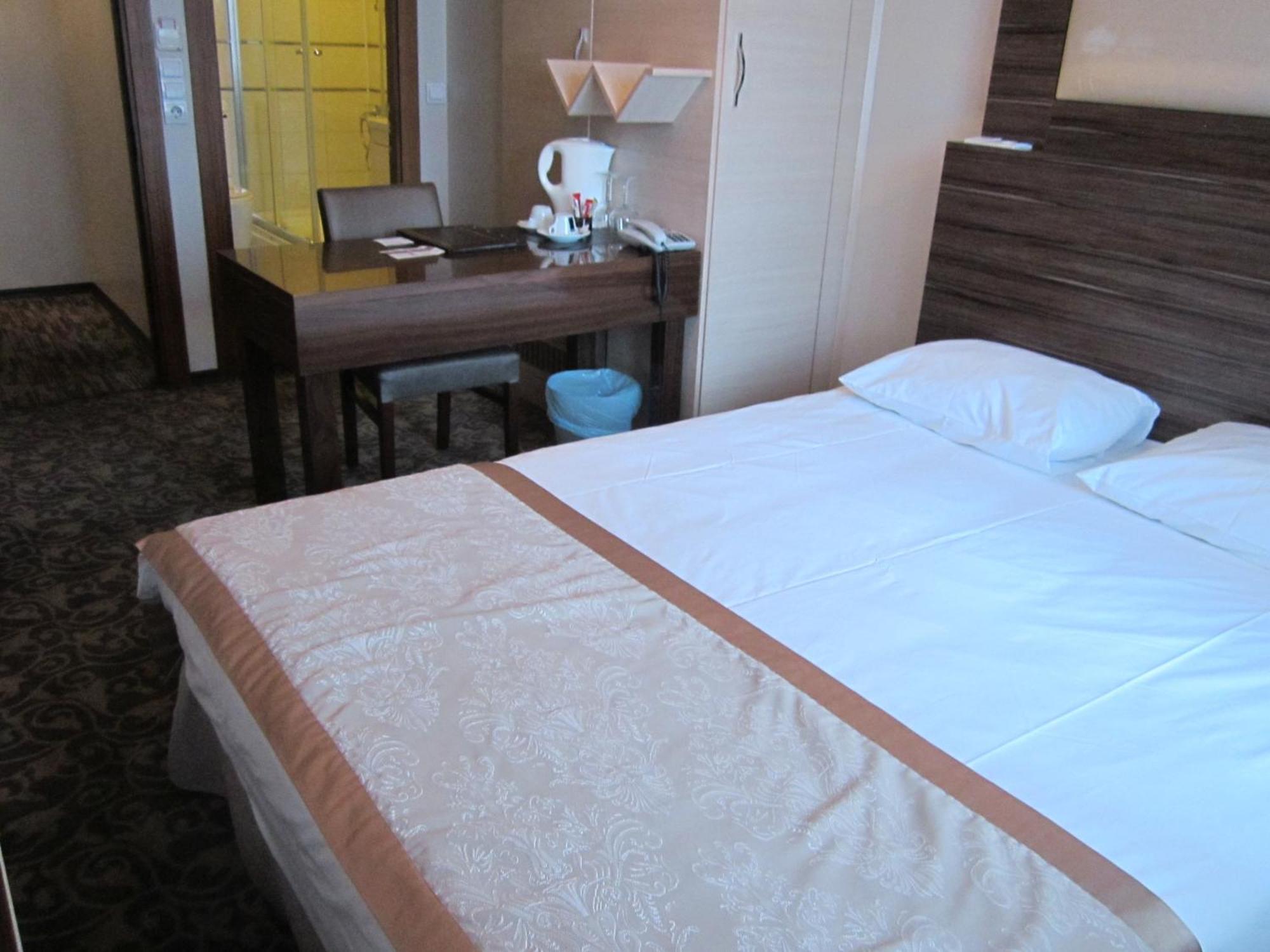 Derpa Suite Hotel Istanbul Exterior foto